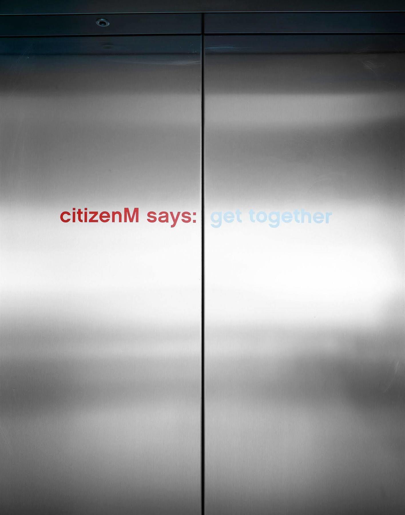Hotel Citizenm Paris Charles De Gaulle Airport Le Mesnil-Amelot Esterno foto CitizenM says: "Get together"
